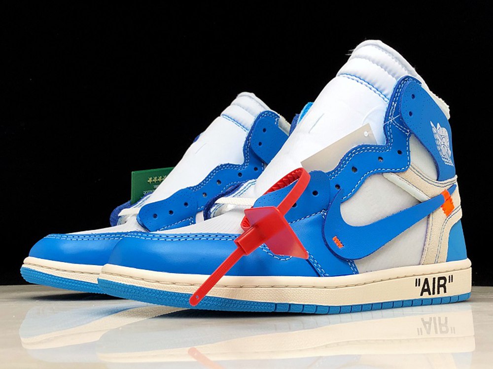 Off-White x Air Jordan 1 Retro High OG UNC