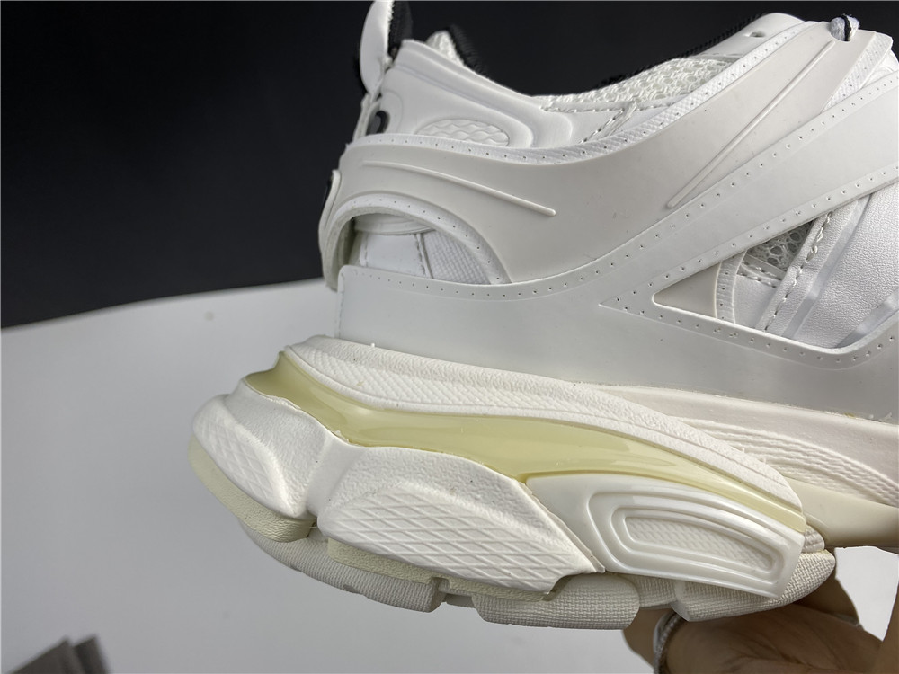 BLG Track Trainer White(CN9835)