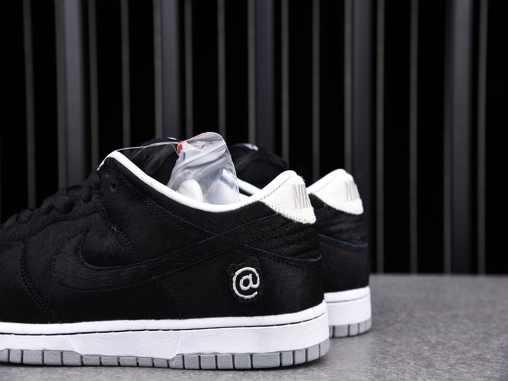 Medicom Toy x Dunk Low SB BE@RBRICK(CZ5127-001)