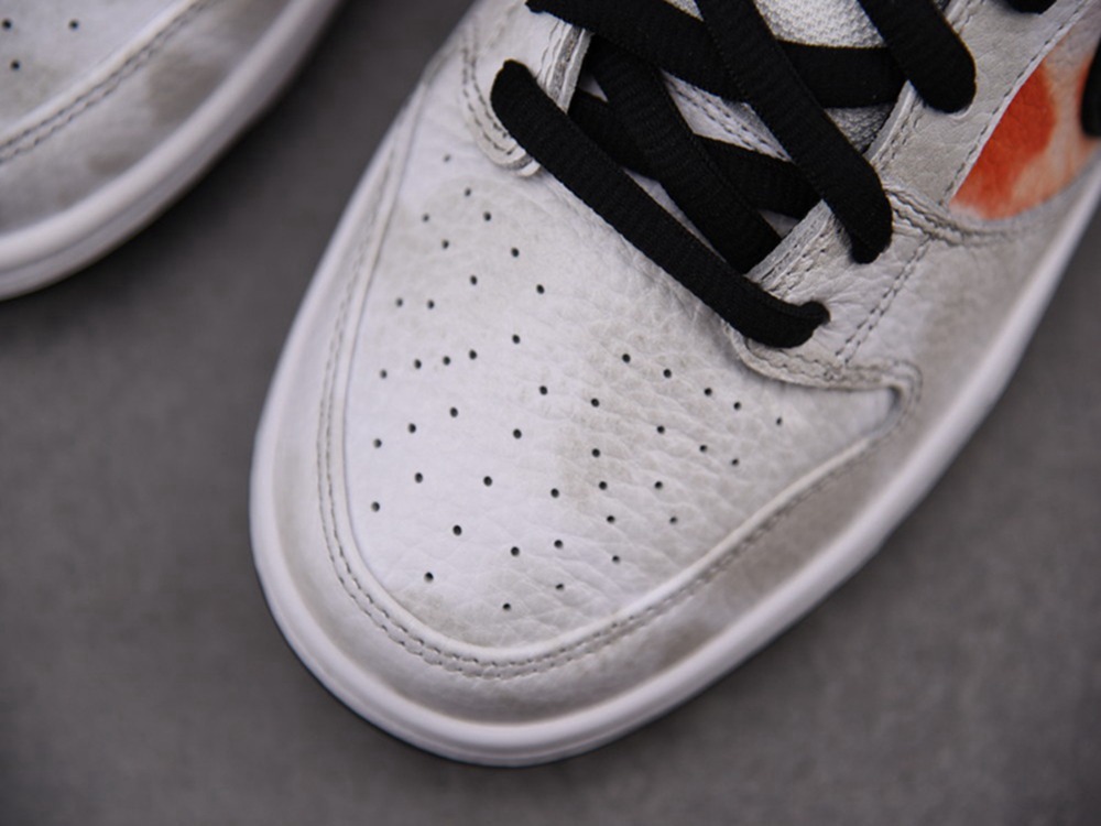 Nike SB Dunk Low Pro QS Roswell Raygun(BQ6832-101)