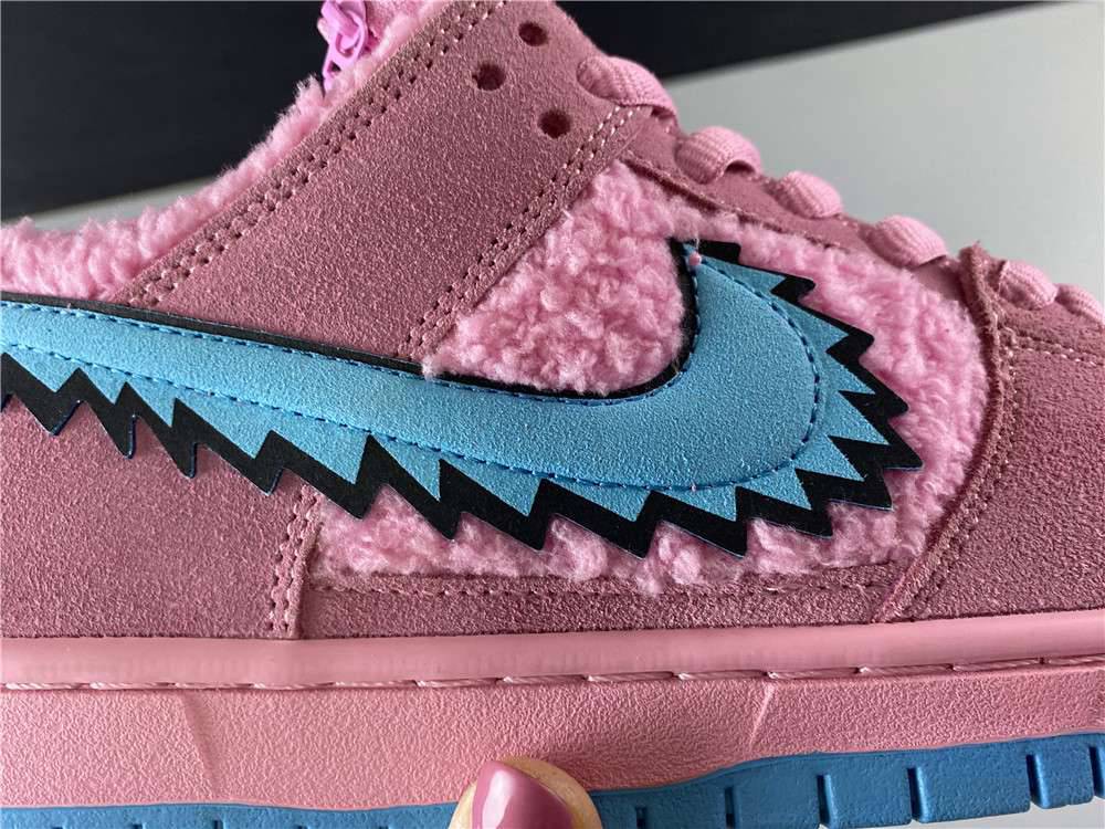 Grateful Dead x Dunk Low SB 
