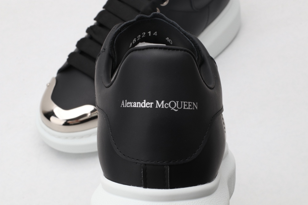 AMQ Leather Black Sneakers
