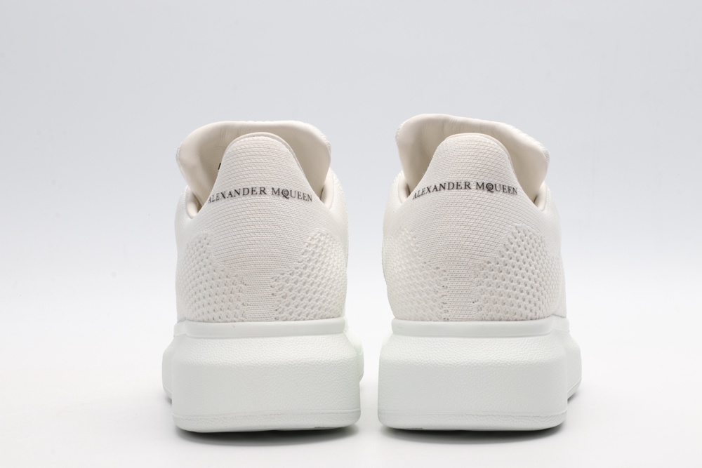 AMQ OVERSIZED SNEAKER White