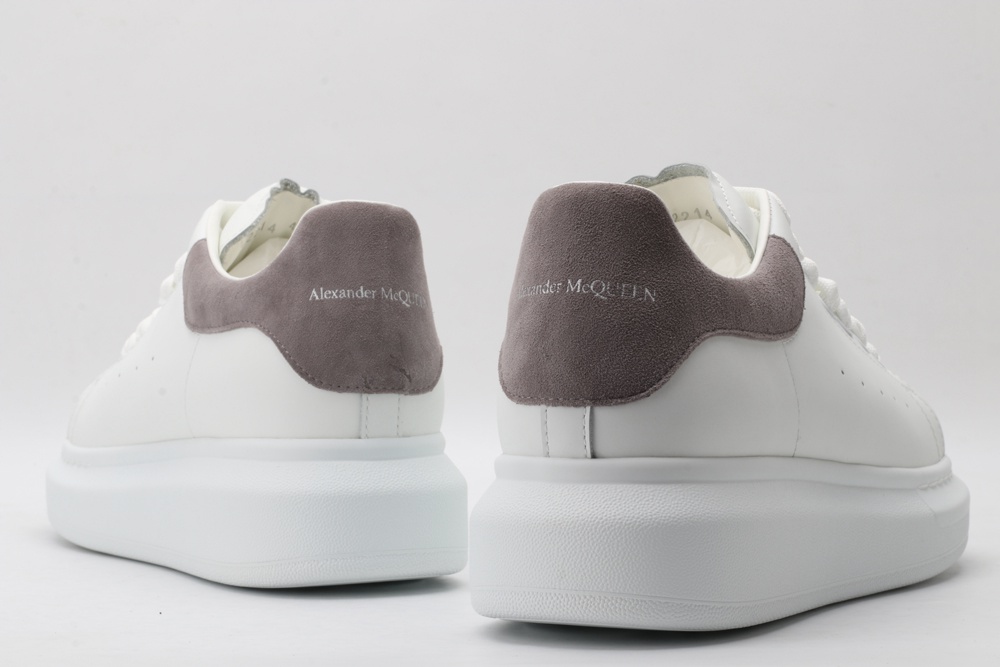 AMQ oversized sneakers with grey heel