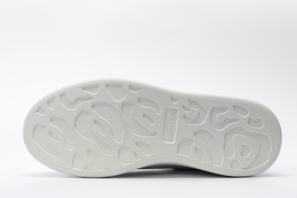 AMQ OVERSIZED SNEAKER Blue