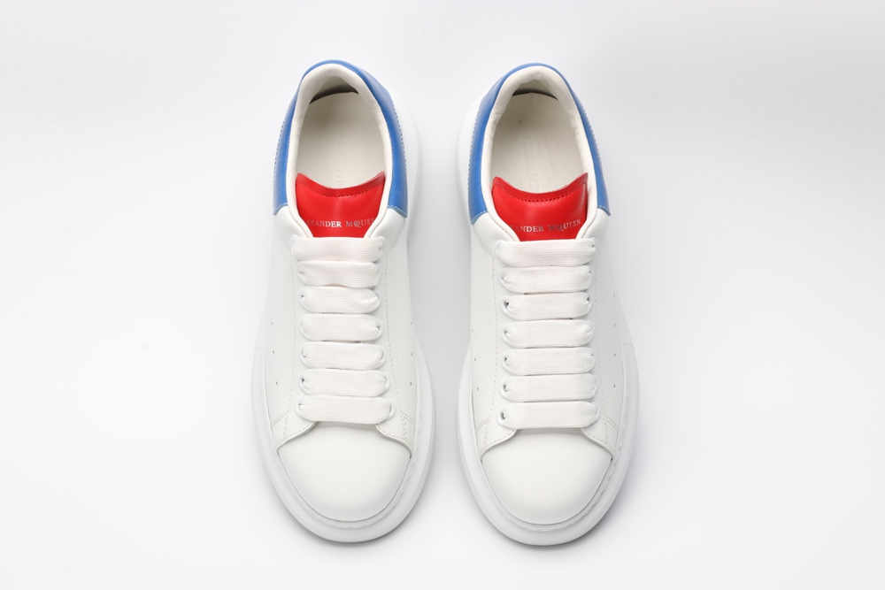 AMQ OVERSIZED SNEAKER Blue