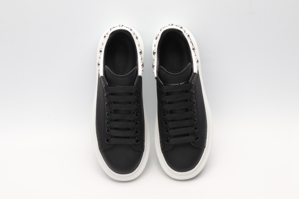 Black calf leather lace-up sneaker with siL*Ver-finished hammered stud