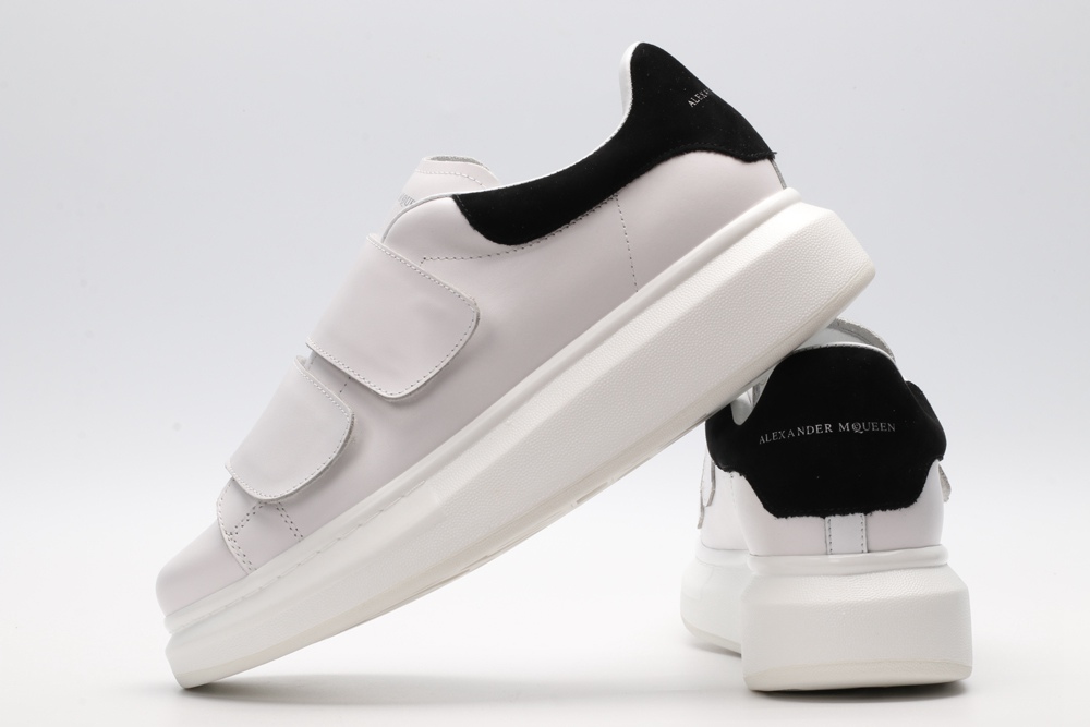 AMQ oversized sneakers with black heel