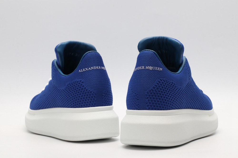 AMQ OVERSIZED SNEAKER Blue