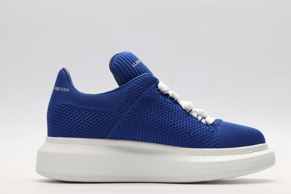 AMQ OVERSIZED SNEAKER Blue