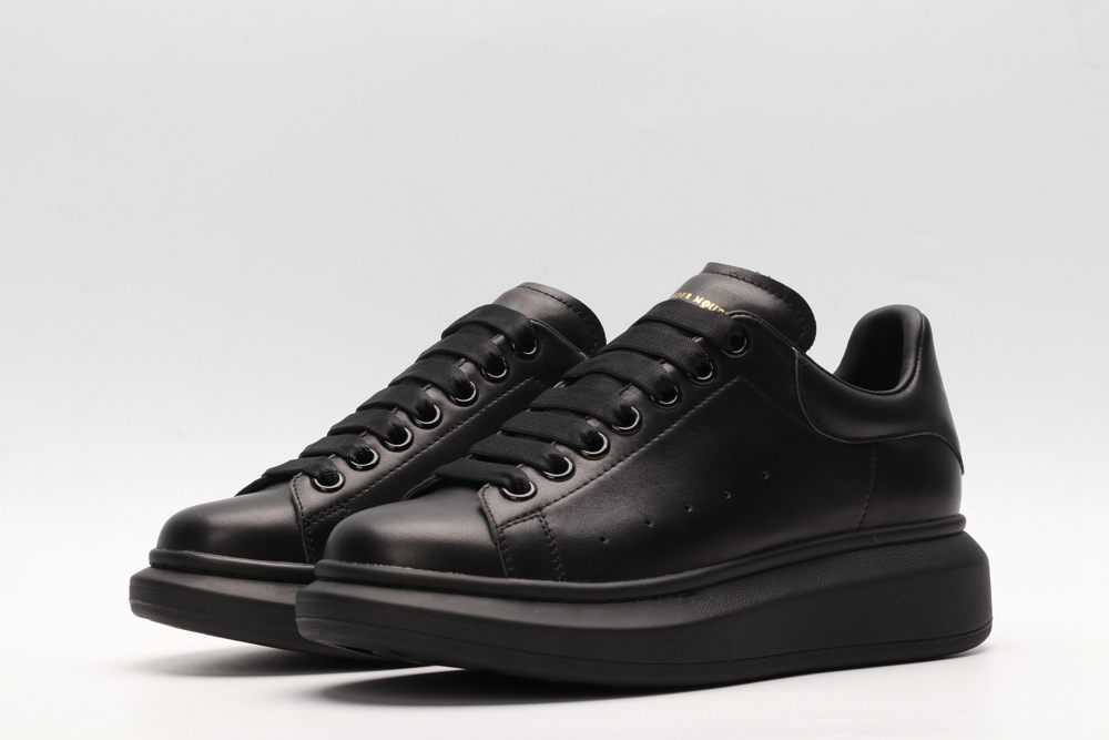 AMQ black oversized sneakers