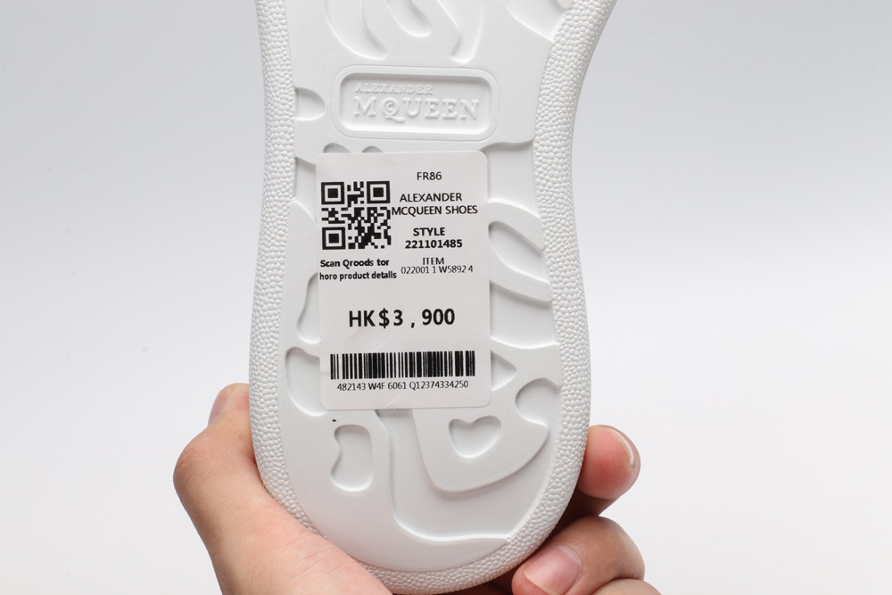 AMQ Black calf leather lace-up sneaker