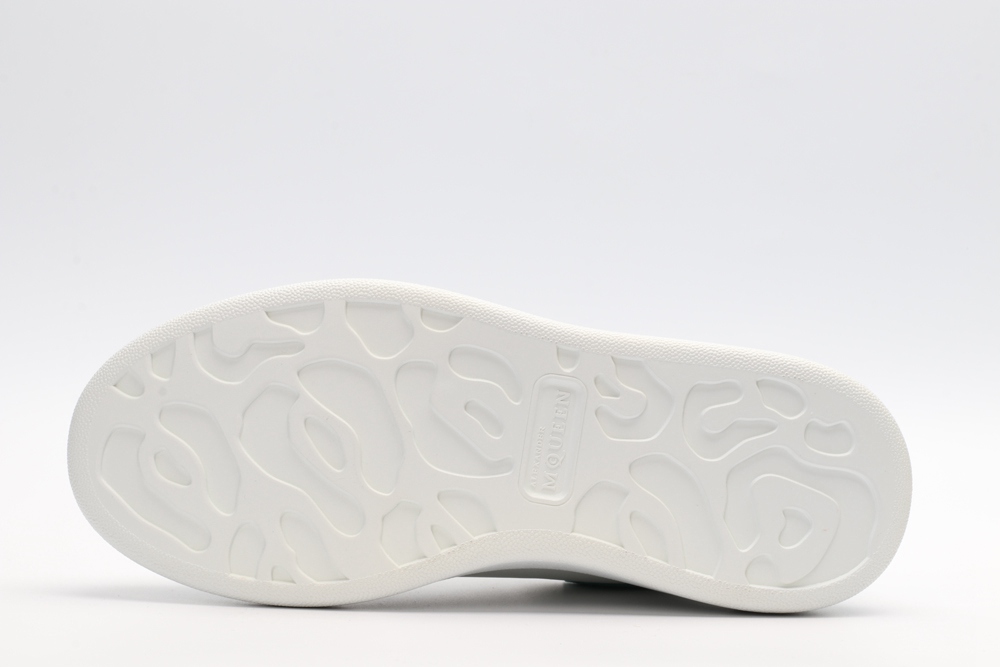 AMQ OVERSIZED SNEAKER