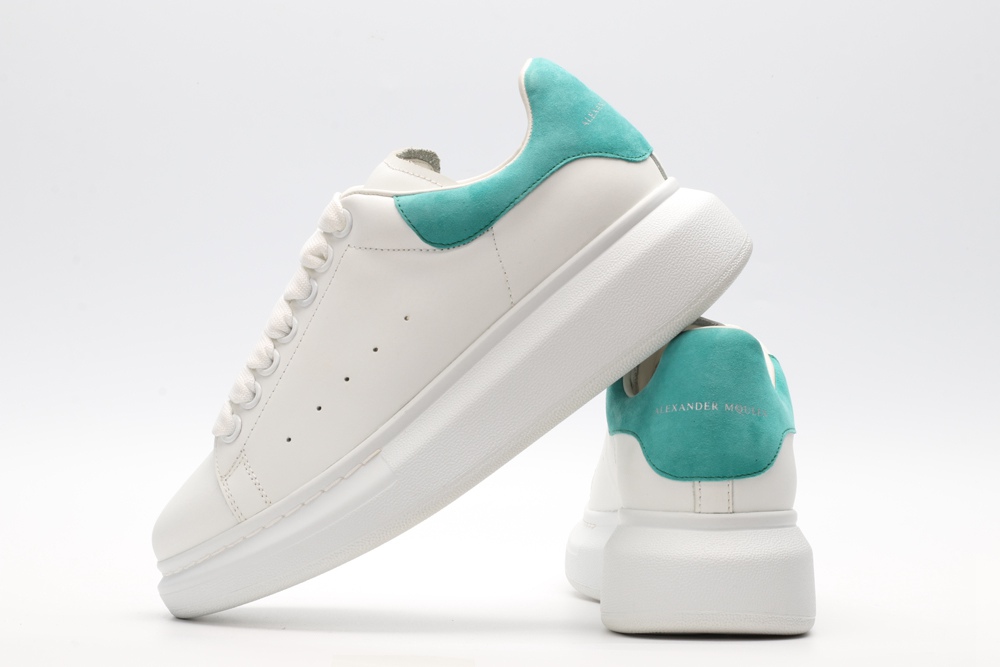 AMQ OVERSIZED SNEAKER