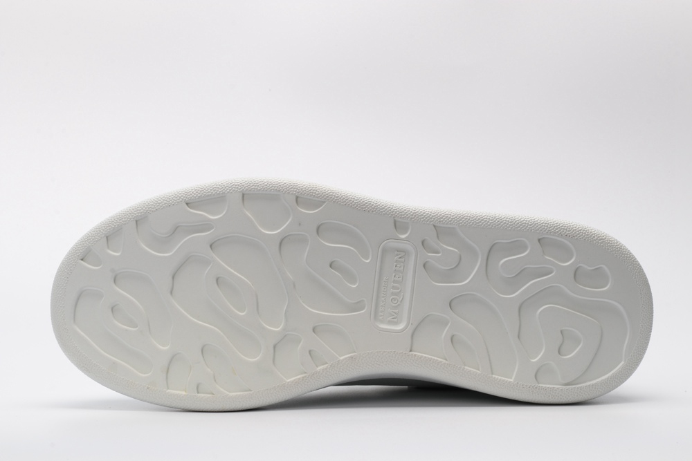 AMQ OVERSIZED SNEAKER