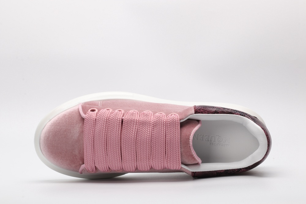 AMQ Oversized Sneaker-Rose