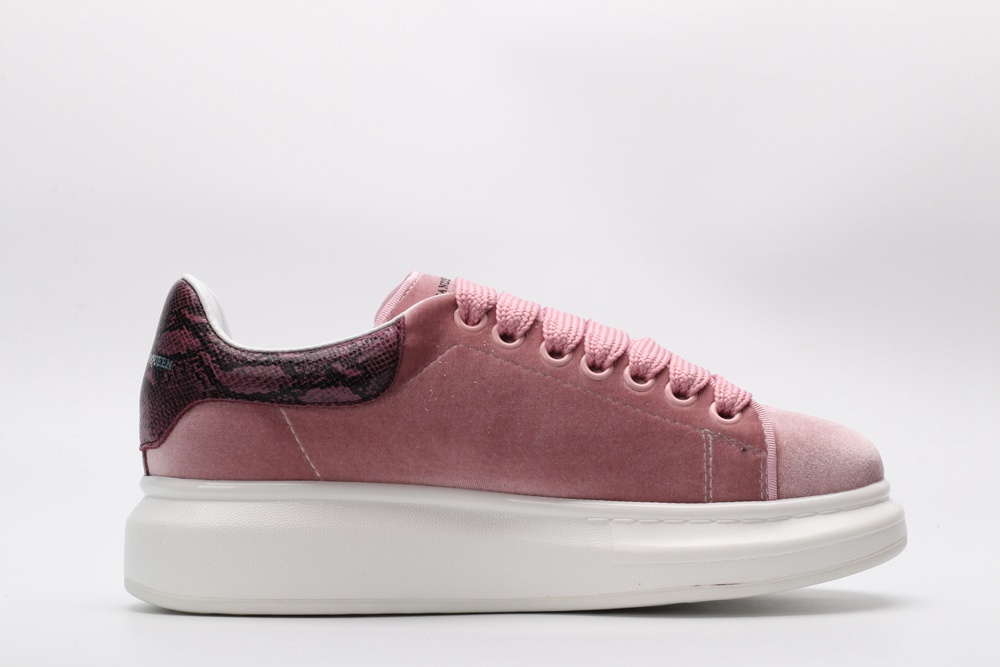 AMQ Oversized Sneaker-Rose