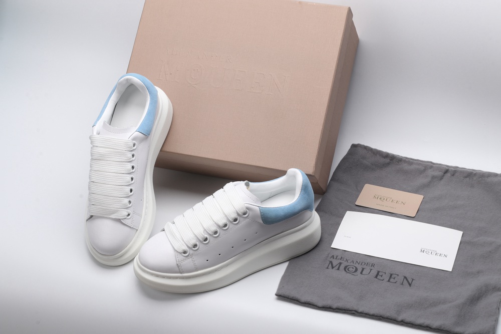 AMQ Sneaker with Blue suede heel