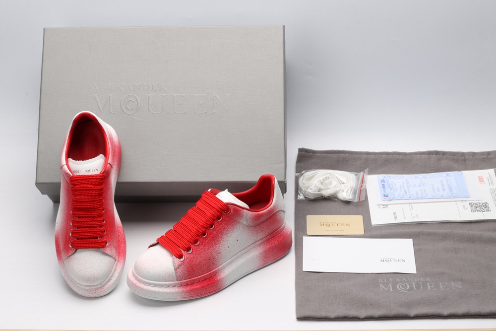 AMQ OVERSIZED SNEAKER