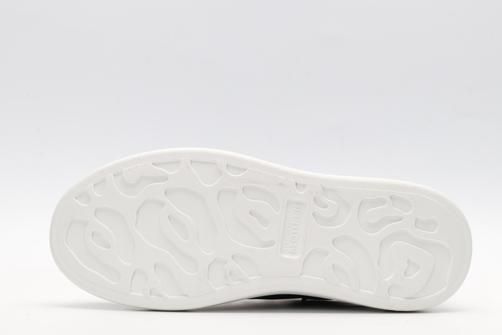 AMQ Black oversized sneakers