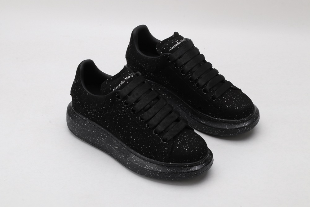 AMQ Black spray glitter sneaker