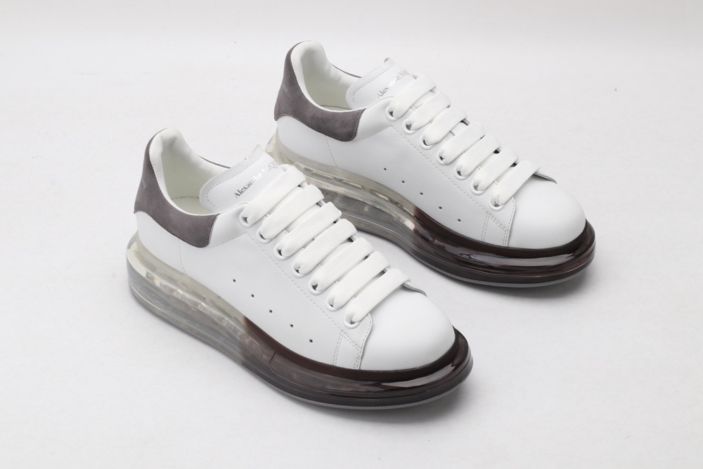 AMQ oversized sneakers with grey heel