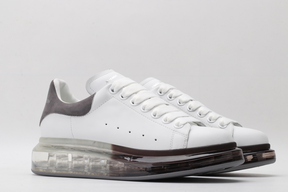 AMQ oversized sneakers with grey heel