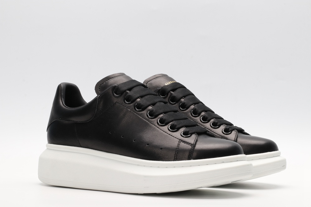 AMQ black oversized sneakers