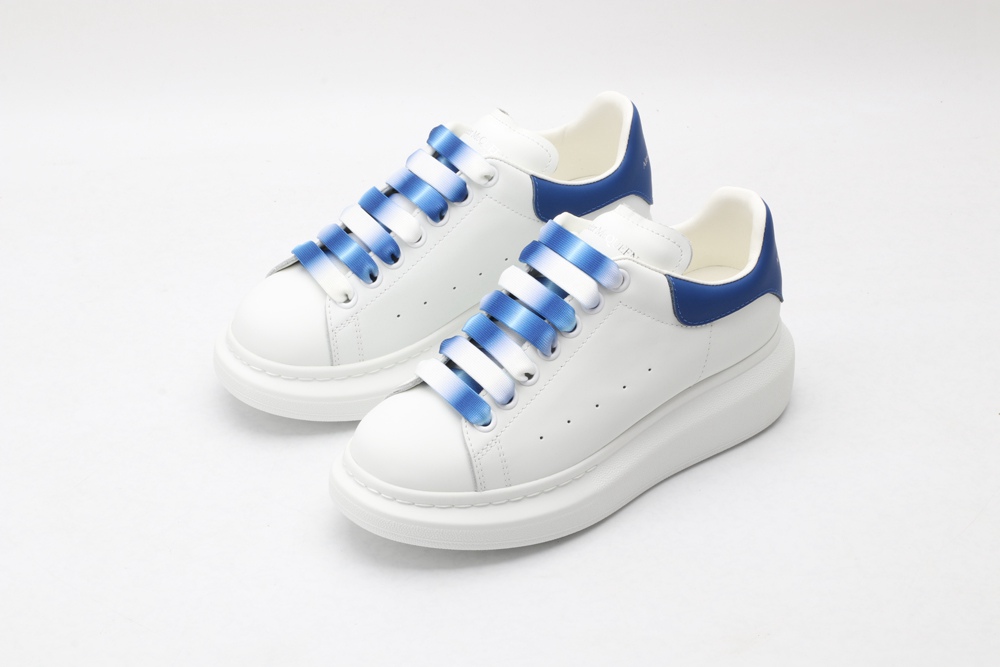AMQ oversized sneakers with blue heel