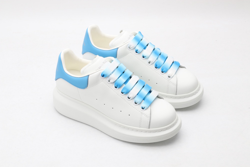AMQ oversized sneakers with sky blue heel