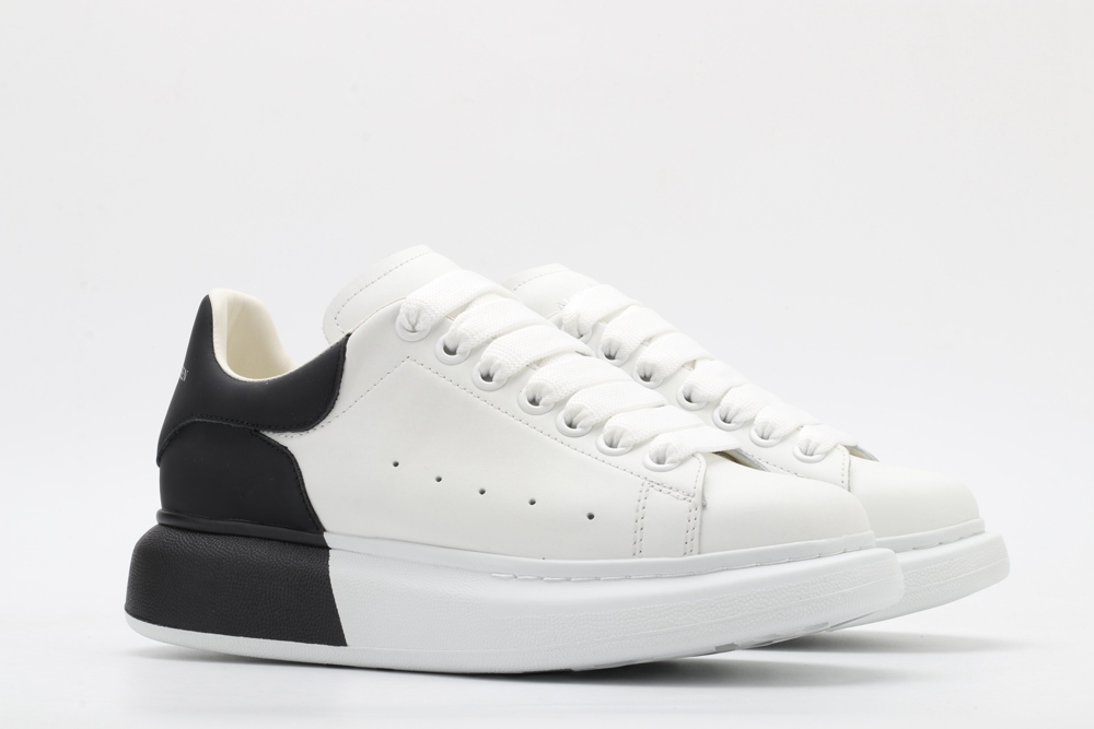 AMQ oversized sneakers with black heel