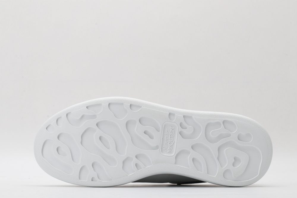 AMQ white&black oversized sneakers