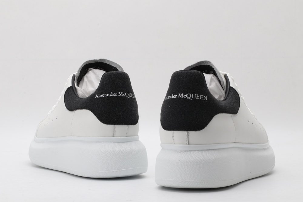 AMQ white&black oversized sneakers