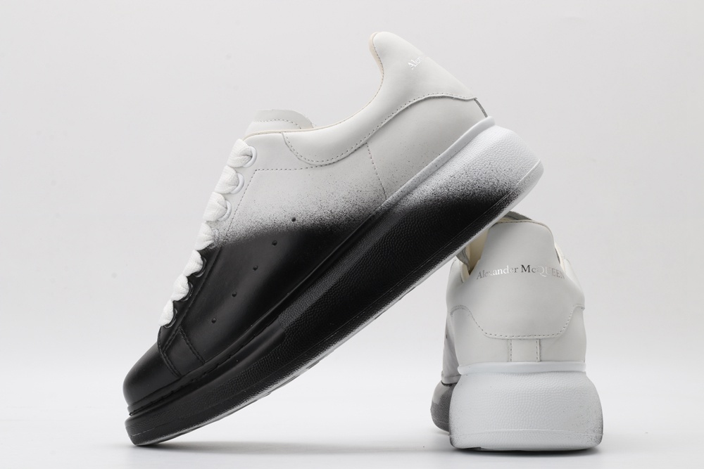 AMQ white&black oversized sneakers