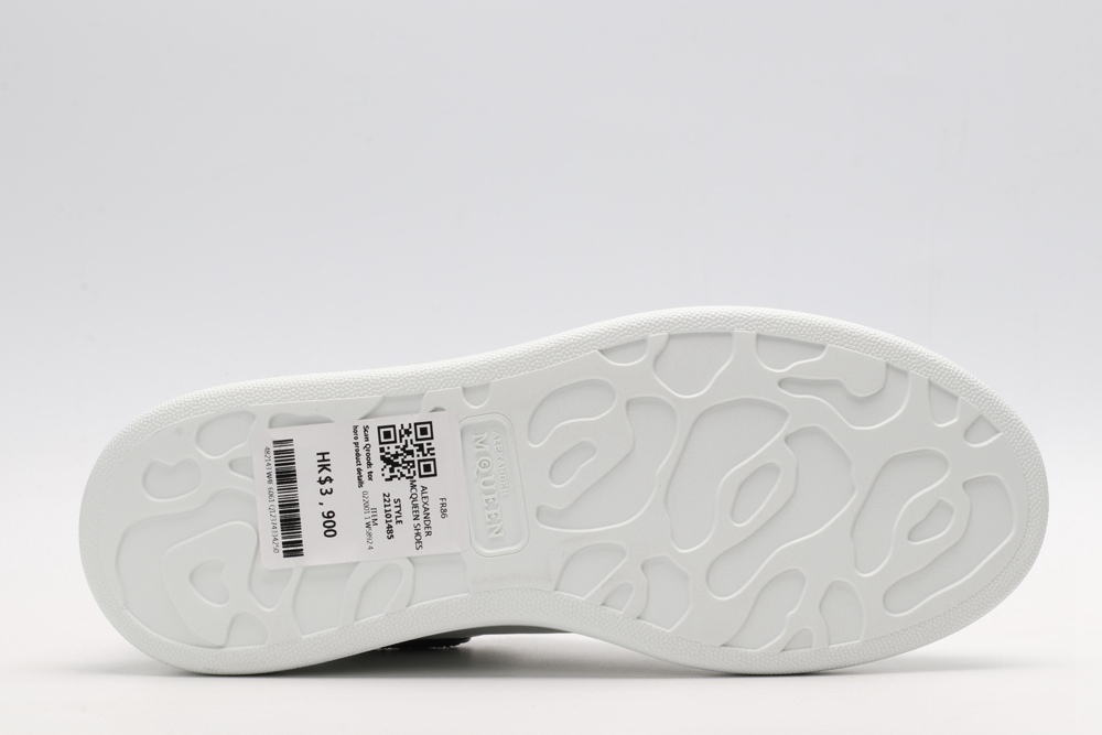 AMQ oversized sneakers with black heel