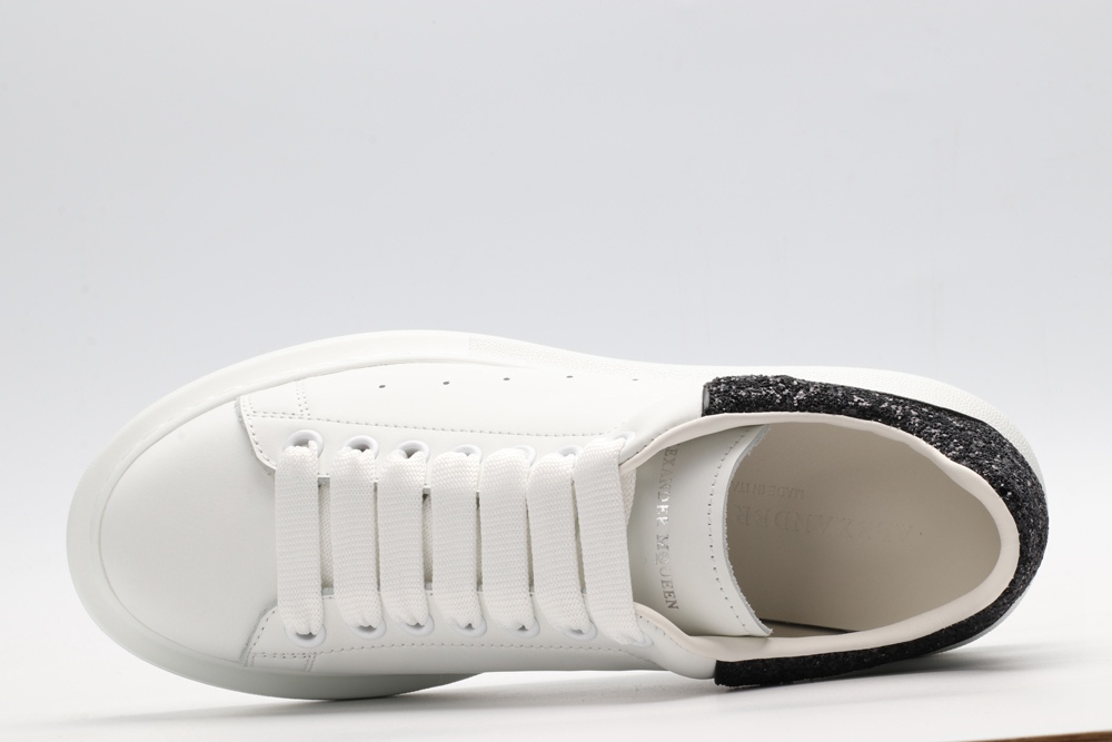 AMQ oversized sneakers with black heel