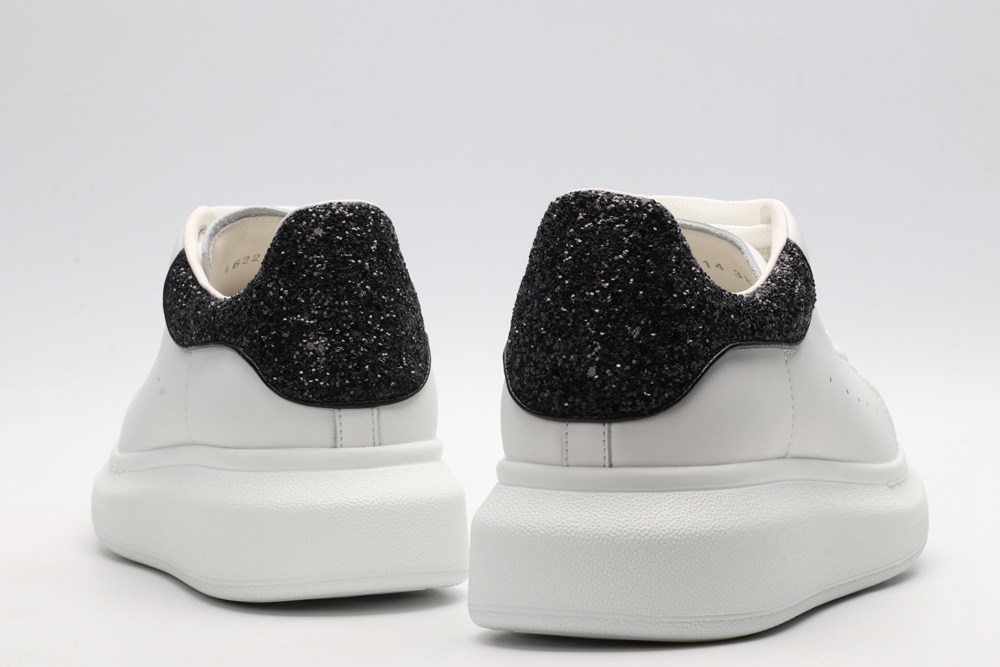 AMQ oversized sneakers with black heel