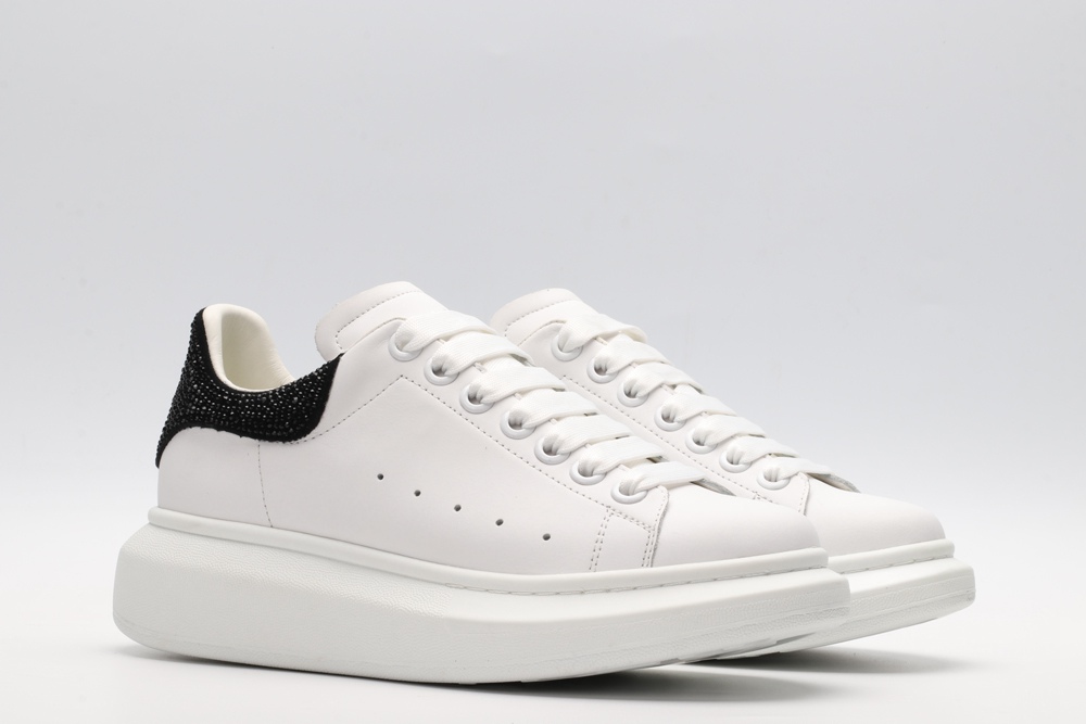 AMQ oversized sneakers with black heel