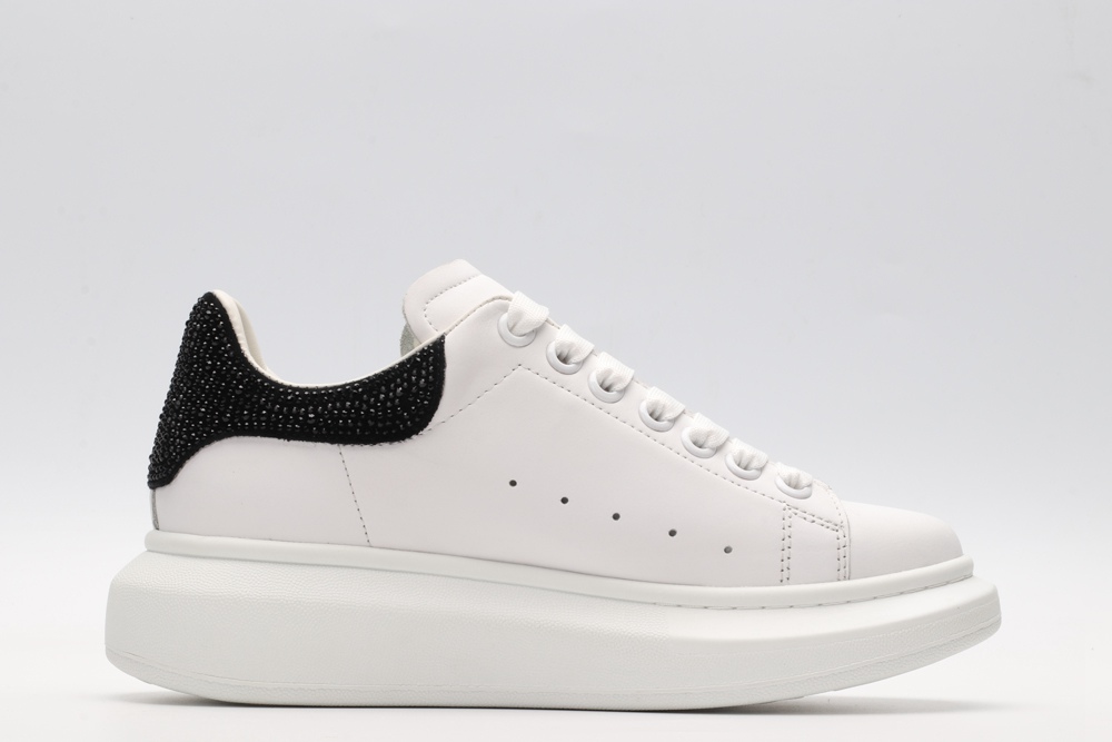 AMQ oversized sneakers with black heel
