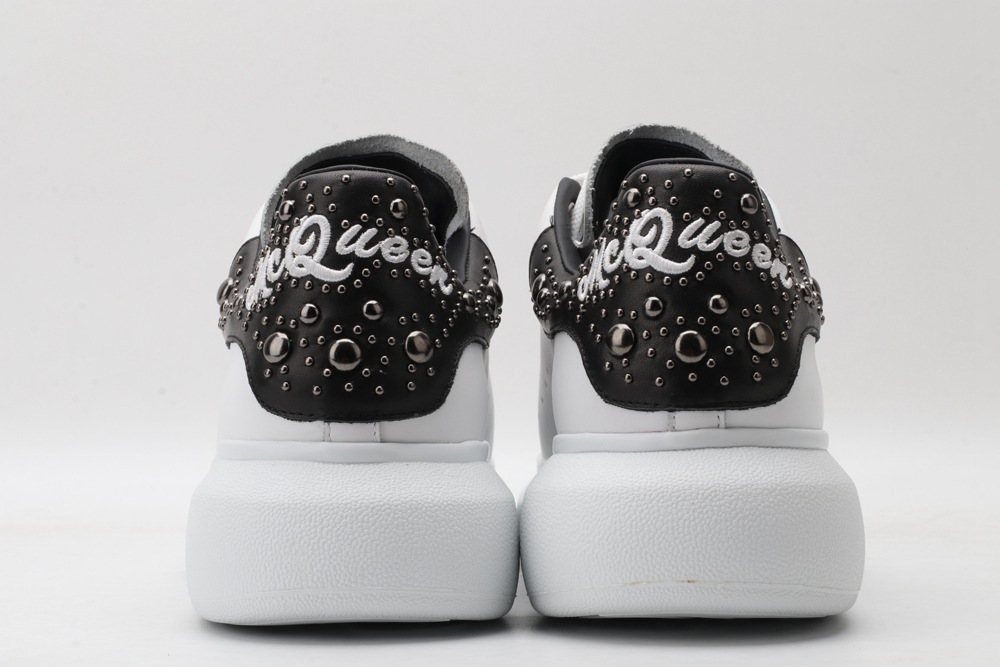 AMQ White calf leather lace-up sneaker