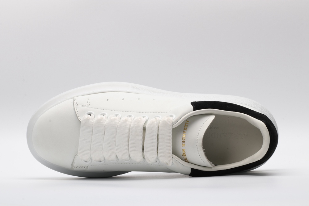 AMQ OVERSIZED SNEAKER Black