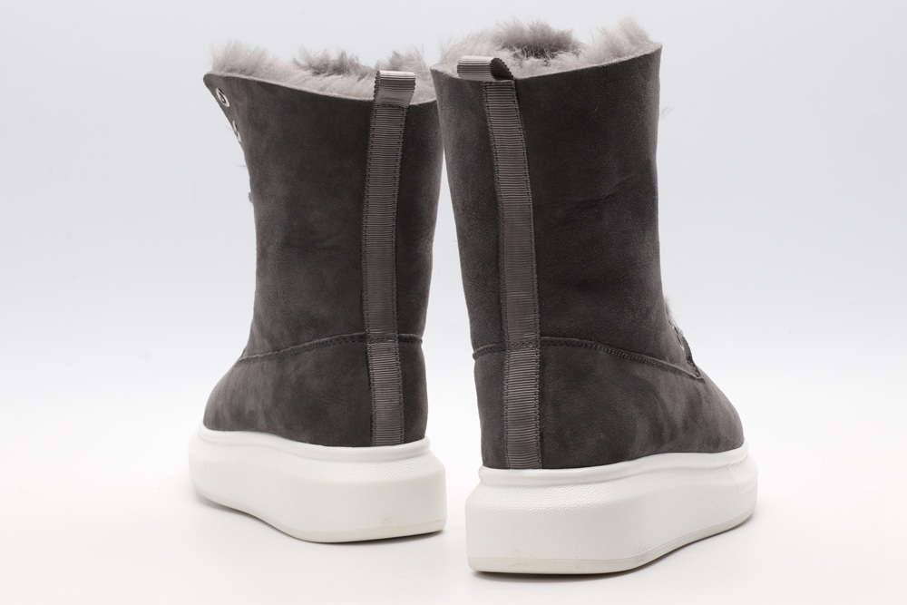 AMQ winter boots-cafe