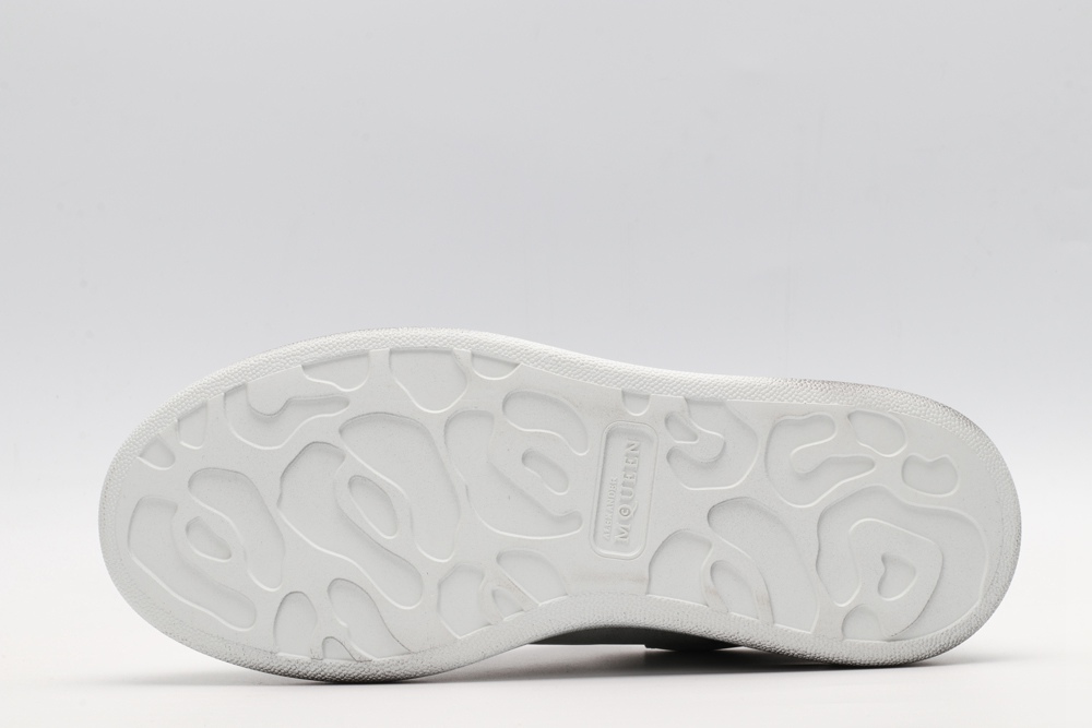 AMQ OVERSIZED SNEAKER