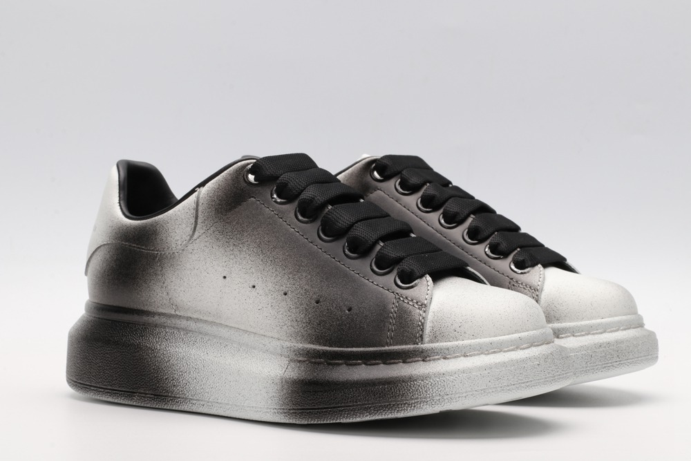 AMQ OVERSIZED SNEAKER