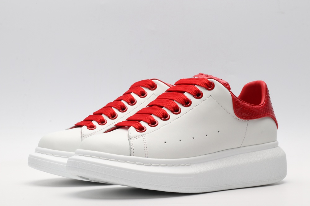 AMQ OVERSIZED SNEAKER