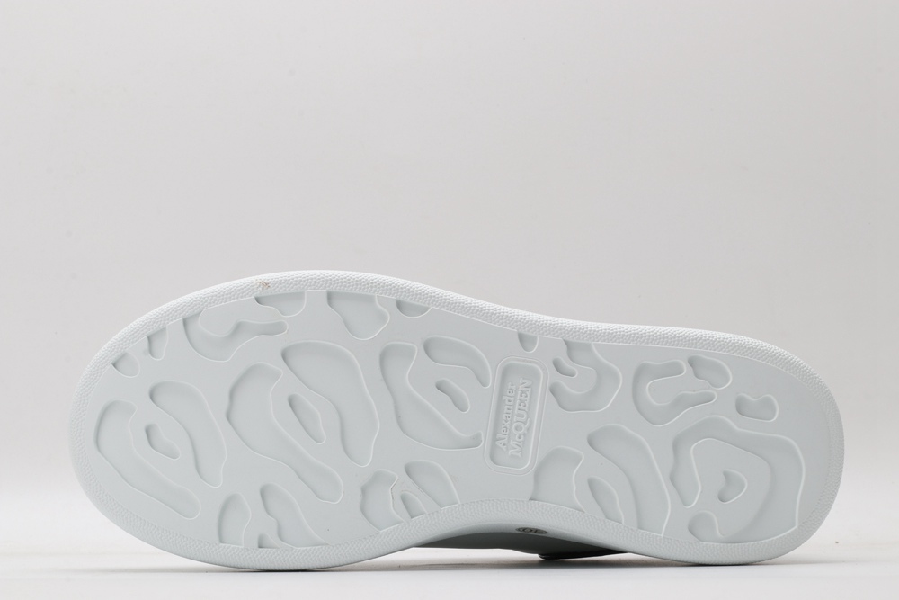 AMQ OVERSIZED SNEAKER