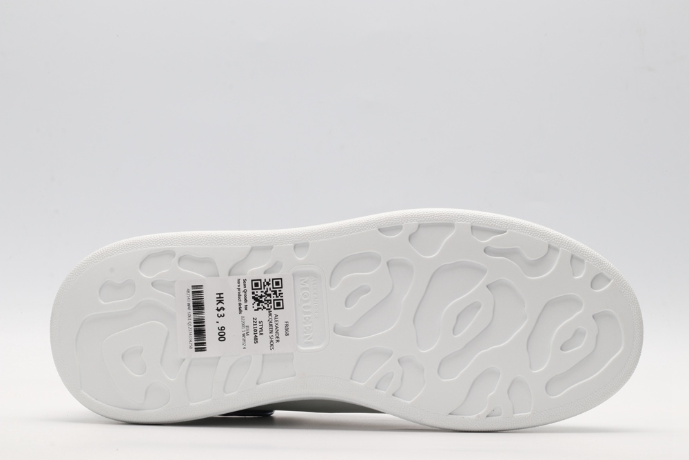 AMQ OVERSIZED SNEAKER