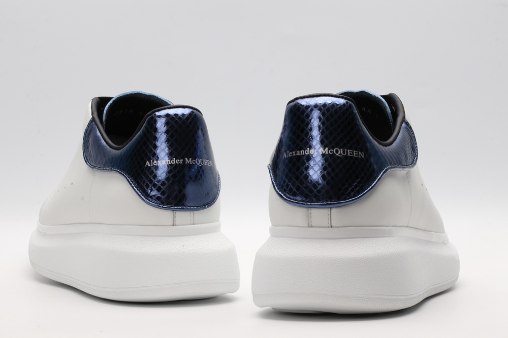 AMQ OVERSIZED SNEAKER