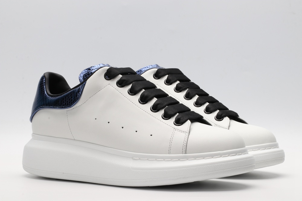 AMQ OVERSIZED SNEAKER