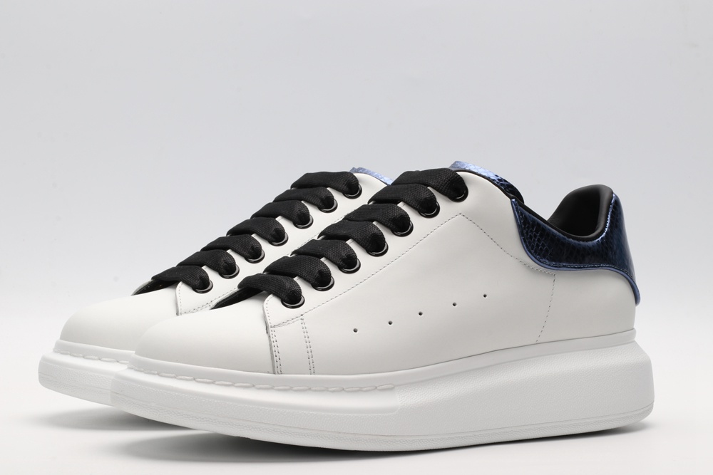 AMQ OVERSIZED SNEAKER